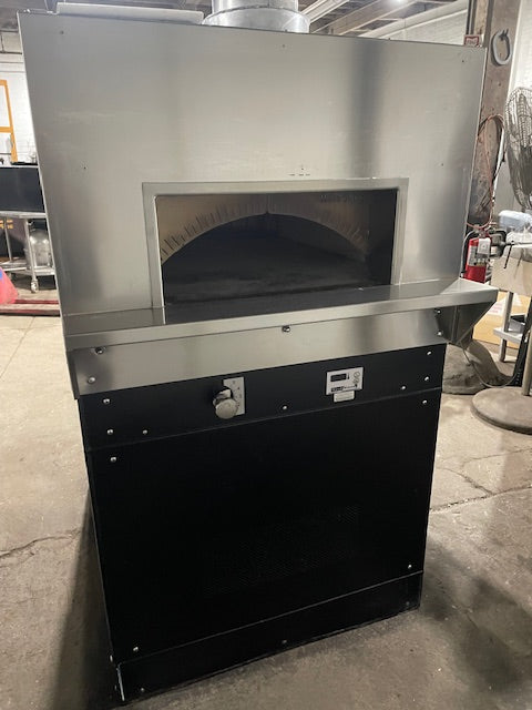 Reconditioned/Used: Woodstone, WS-BL-4355-RFG-NG, PIzza Oven